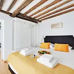 Duplex Pour 6 A Republique Confort Et Centralite