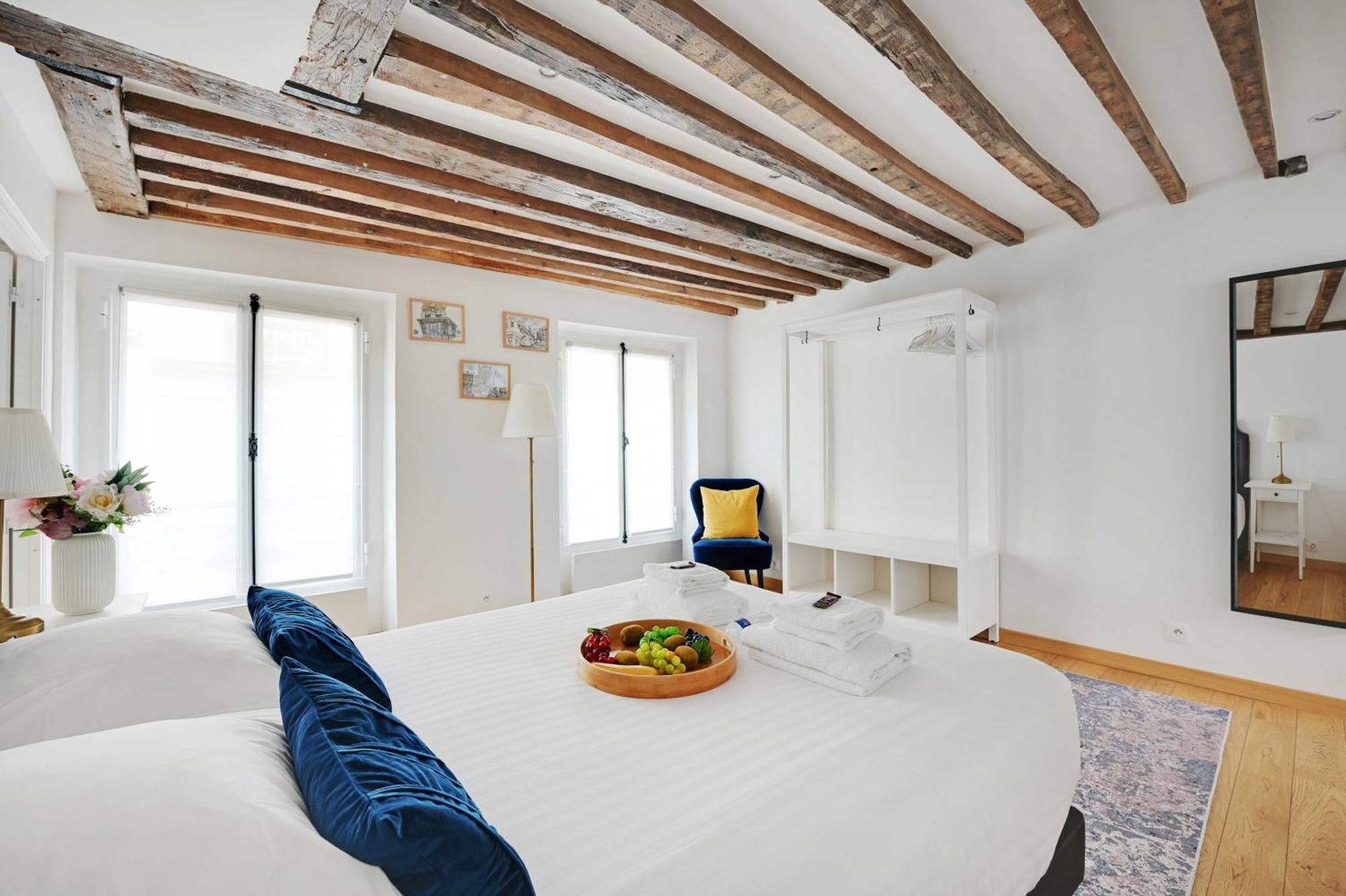 Duplex Pour 6 A Republique Confort Et Centralite *