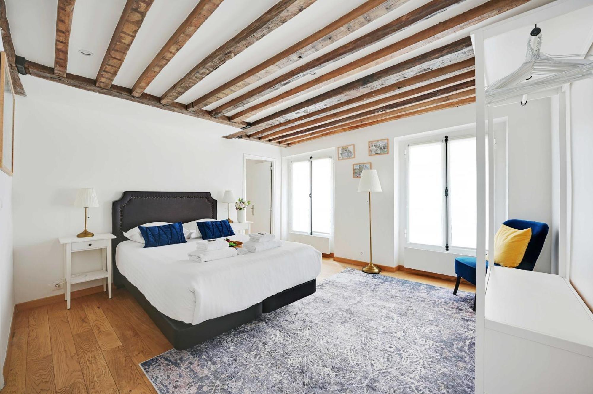 Duplex Pour 6 A Republique Confort Et Centralite